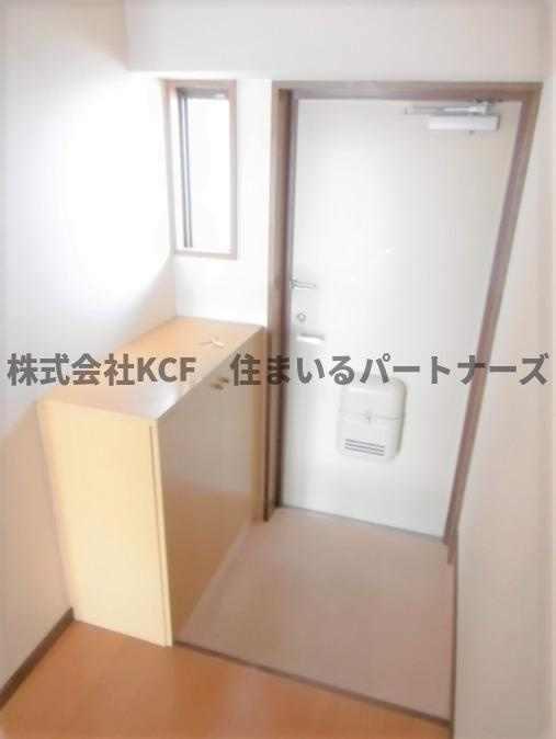 エテルナエーカーズの玄関|シンプルで使いやすい玄関です