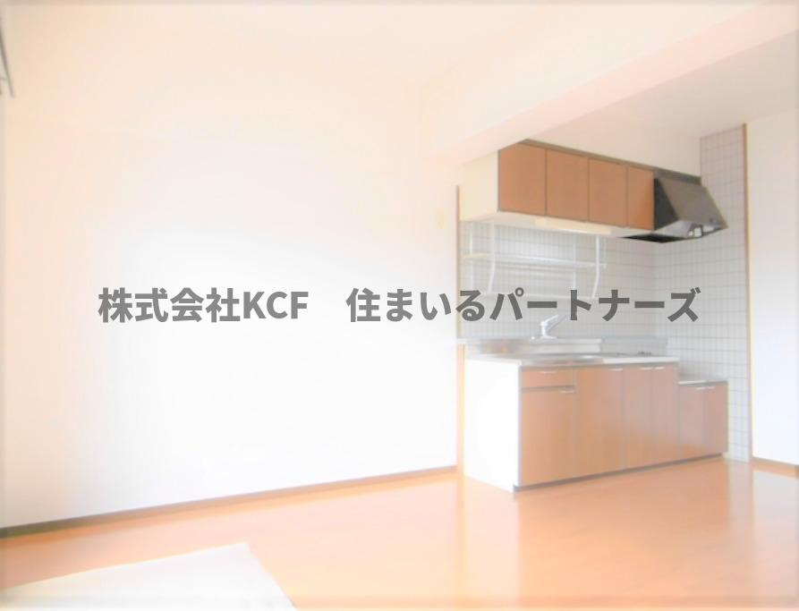 エテルナエーカーズの居間・リビング|使いやすい居間です