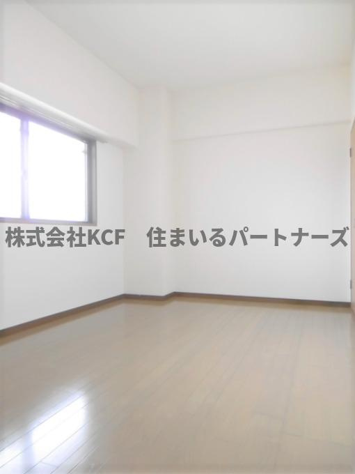 エテルナエーカーズの寝室|ゆったりした洋室です