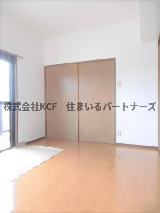 エテルナエーカーズの洋室|明るい洋室です