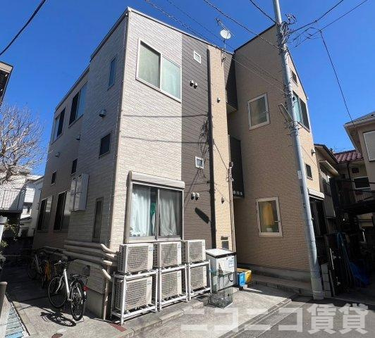板橋区仲町のアパートの外観