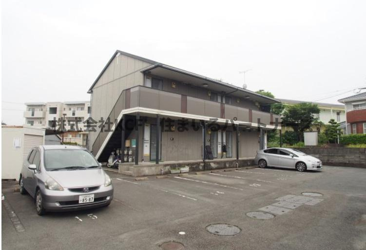 エクレールフラッツの駐車場|駐車場があるので、車を買う予定の方も安心です