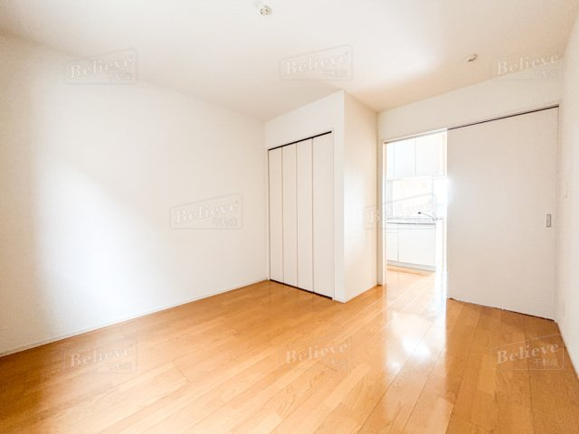 ラ・ソレイユの寝室|クローゼット付の洋室です☆