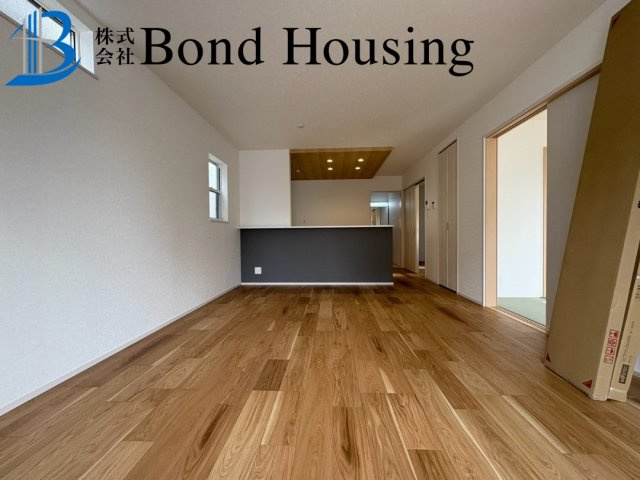南東角地　2面バルコニー　西区北別府５丁目2号棟　新築戸建の洋室