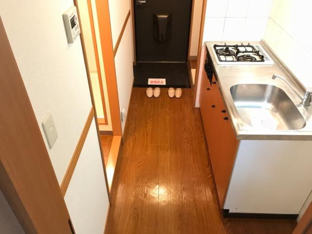 ドリームウィングＢ棟の玄関|廊下