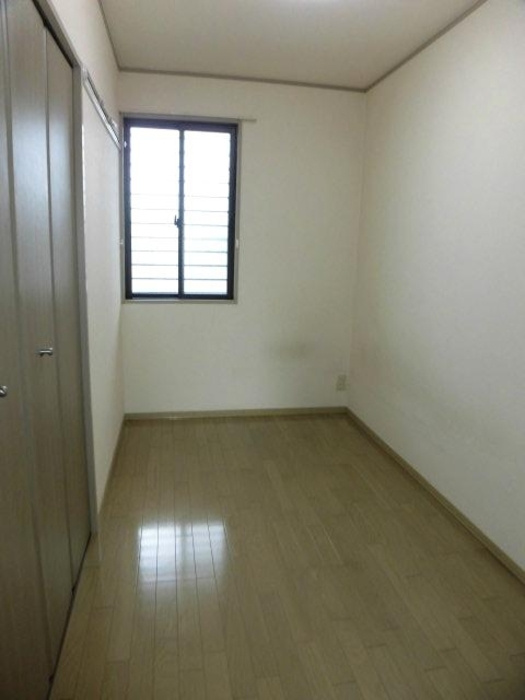 ルミエール A棟の収納|103 納戸