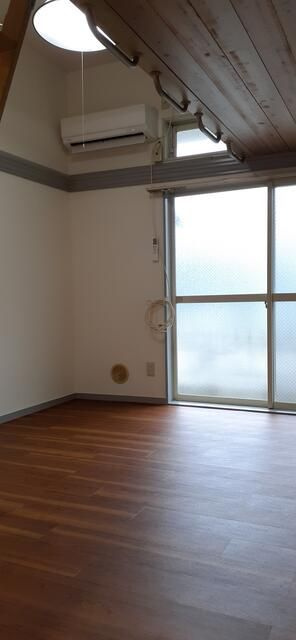 エル鷹の台Ⅰの居間・リビング