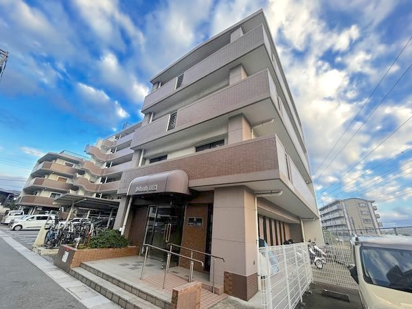 ベルアージュ井尻の外観