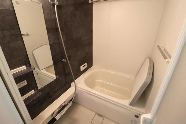 Asset-Court小金井本町Bの浴室