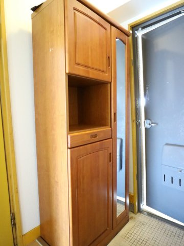 サンビレッジシンエイの玄関