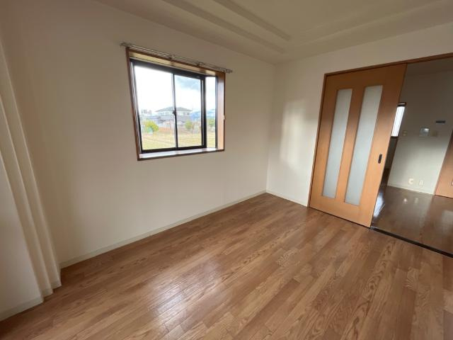 Ｒｅｆｉｎｅ・箕浦の内装|洋室