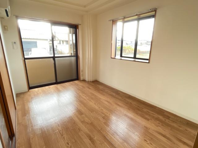 Ｒｅｆｉｎｅ・箕浦の内装|室内