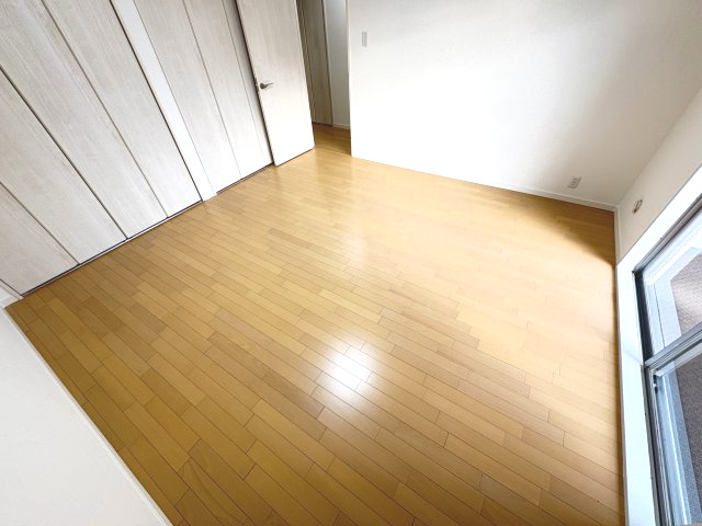 ハイユニタウン532号棟西棟の洋室