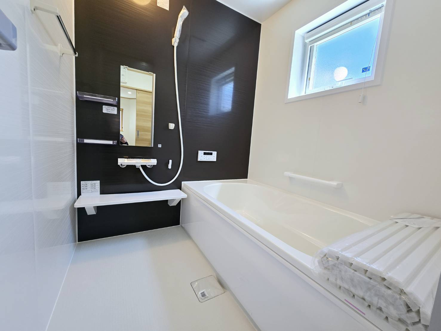 八戸市諏訪2丁目 B棟の浴室