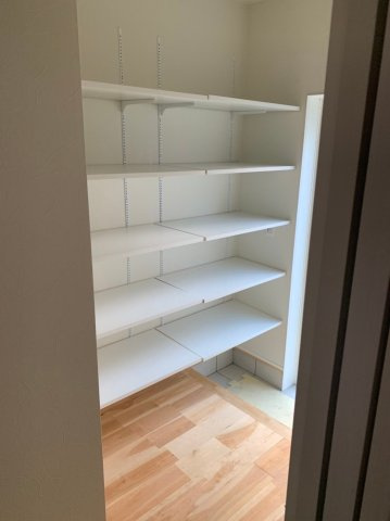 中古住宅　垂井町宮代の玄関|シューズクローク