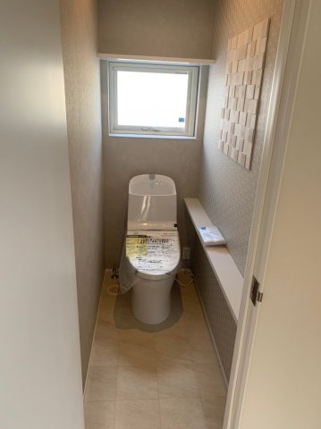 中古住宅　垂井町宮代のトイレ|２Ｆ