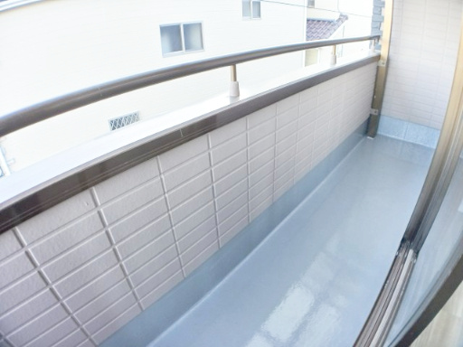 【バルコニー】