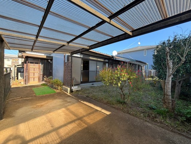 ひたちなか市大字津田　中古戸建の玄関