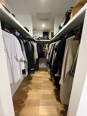 【収納】 | 呉市焼山泉ヶ丘二丁目　戸建 | 大容量納戸あり　ご夫婦の荷物も分けてたっぷり収納可能です