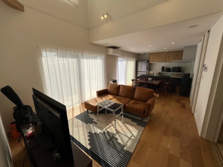 【居間・リビング】 | 呉市焼山泉ヶ丘二丁目　戸建