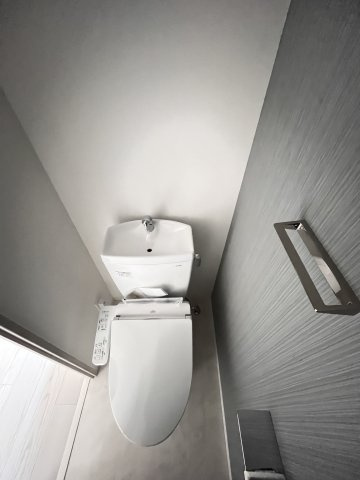 大阪市都島区中野町５丁目の賃貸マンションのトイレ