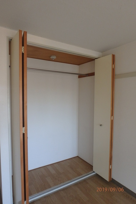 小平市小川町１丁目の賃貸マンションの収納