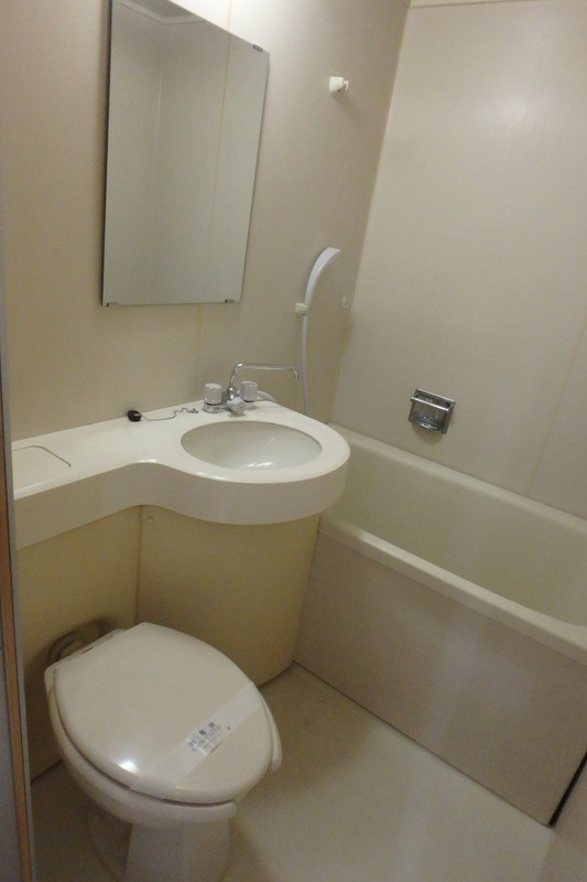 小平市小川町１丁目の賃貸マンションの浴室