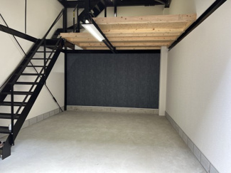 【バルコニー】