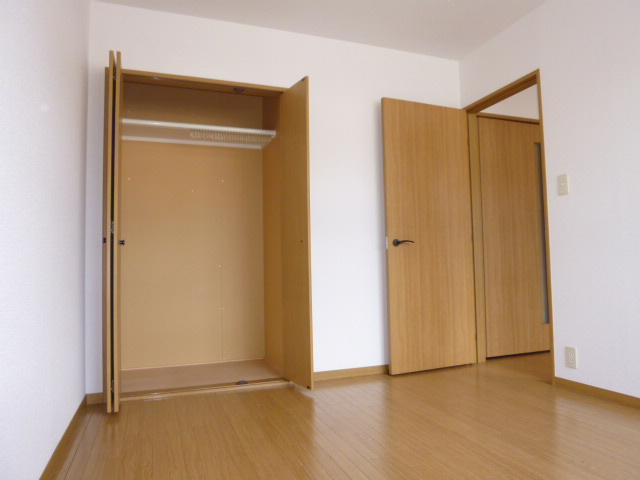 パークサイドハイツの洋室