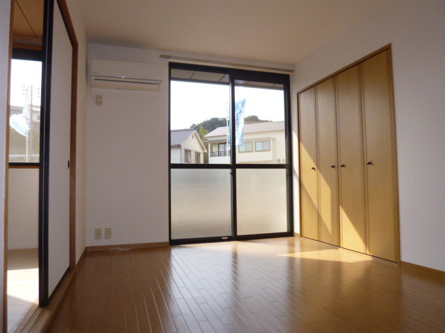 パークサイドハイツの居間・リビング|洋室