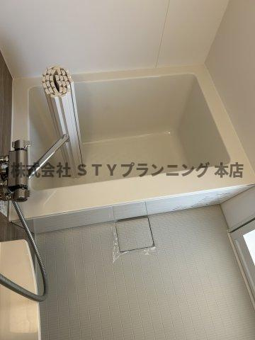 仲介手数料０円！Ｃｏｍｆｏｒｔ山王の浴室