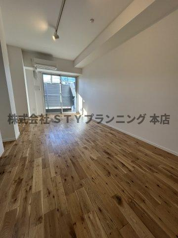 仲介手数料０円！Ｃｏｍｆｏｒｔ山王の居間・リビング