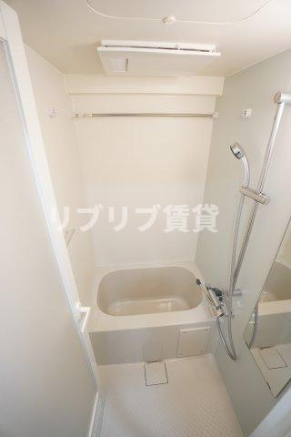 ステージファースト千葉中央の浴室