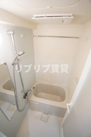 ステージファースト千葉中央の浴室