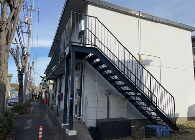 【外観】 | ハイツ葦 | 隣家の土地はどうなっているのか、生活利便施設が近くにあるのか、学校まで近いかなど、お客様のライフスタイルにあわせたイメージが重要です。また、近くにあると困る施設が近くにないかも確認するといいでしょう。