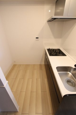 【その他】 | ラ・ストラーダ・シィ・アプレⅡ | キッチンスペース