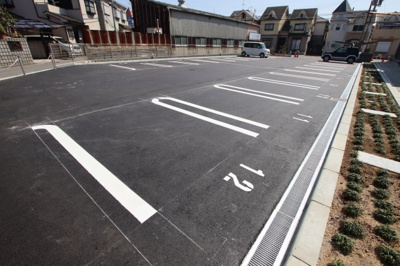 【駐車場】 | ラ・ストラーダ・シィ・アプレⅡ