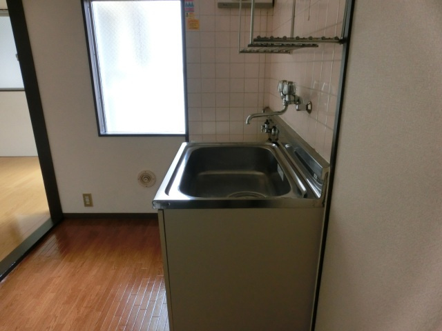 メゾン宇品のキッチン|コンパクトなキッチンで掃除もラクラク