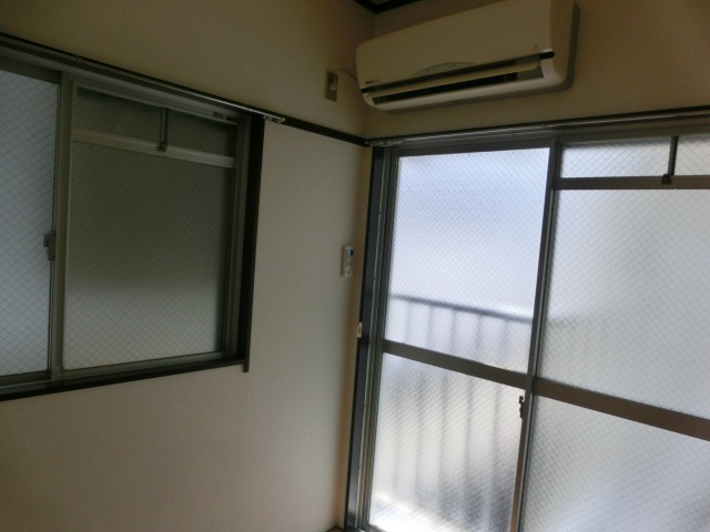 メゾン宇品の洋室|ゆったりした洋室です