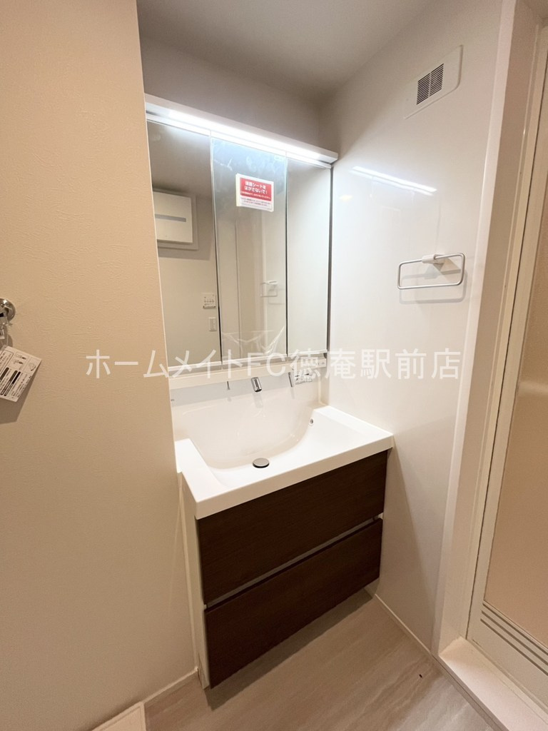 東大阪市南鴻池町１丁目のアパートの独立洗面台
