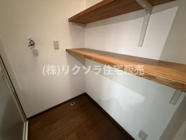 翠香園町　中古一戸建てのランドリースペース|■物件内覧・資金計画相談・住宅ローン相談、リフォーム相談、お問合せ受付中■
※当日・翌日のご内覧、ご相談はお電話でのお問合せがスムーズです！