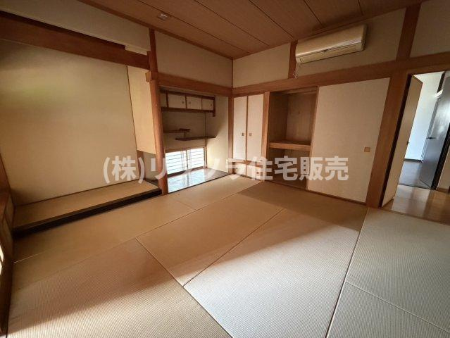 翠香園町　中古一戸建ての和室|和室8.0帖
■物件内覧・資金計画相談・住宅ローン相談、リフォーム相談、お問合せ受付中■
※当日・翌日のご内覧、ご相談はお電話でのお問合せがスムーズです！