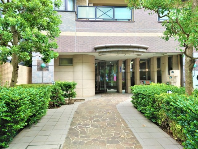 ライオンズステーションプラザ松戸のエントランス