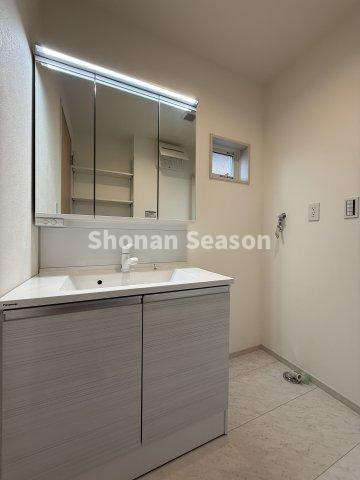 【独立洗面台】 | 収納・機能性に優れた独立洗面台をご用意しました♪