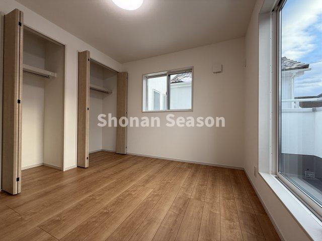 【収納】 | 全室収納に加え「小屋裏収納」を完備◎
生活と共に増える荷物の収納に困りません♪