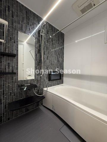 【浴室】 | ラグジュアリーな雰囲気の浴室！
１日頑張った身体を、ゆったり癒して下さいね♪