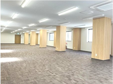 M’Sビルの内装