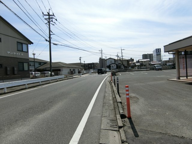 プレミアスの周辺