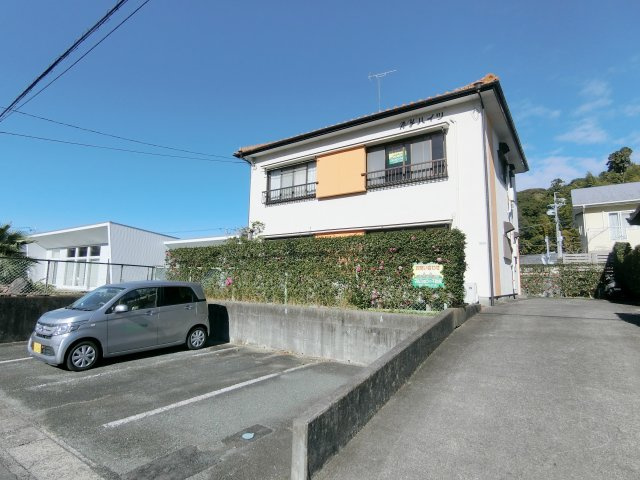 AYハイツの駐車場