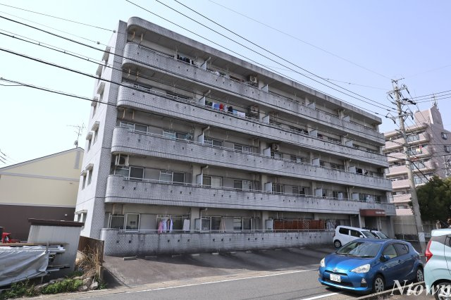 【外観】 | グランドステータス林 | 外はこのようになっています